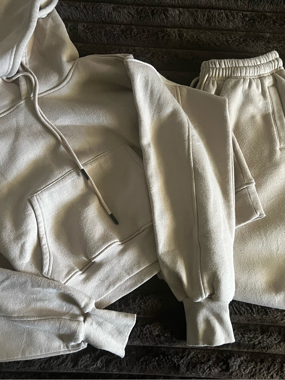 Amazon Women's Track Pants & Hoodie Set in Light Beige/Cream